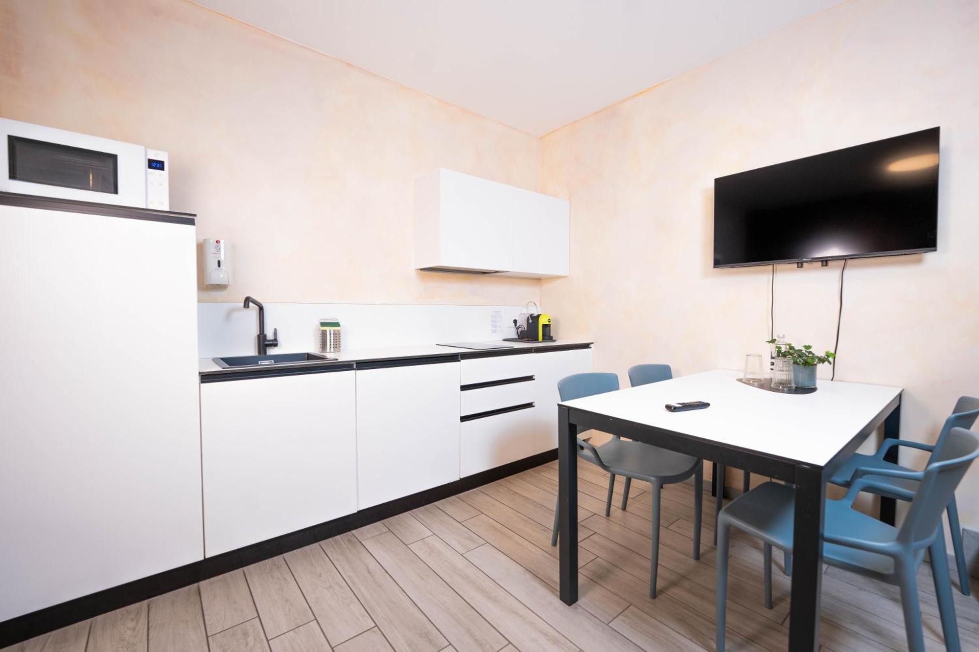 Cityu - Grazioli 27 Trento Centro Con Parcheggio Privato Gratuito מראה חיצוני תמונה
