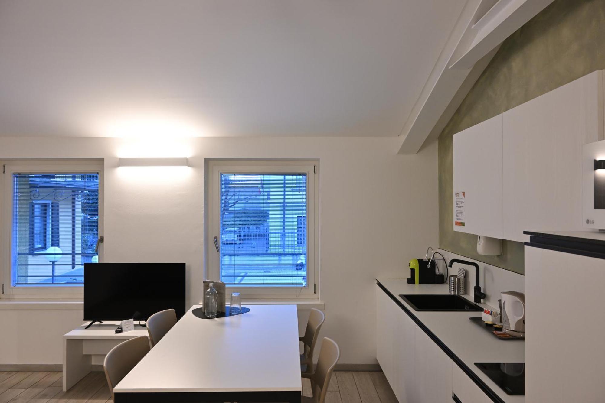 Cityu - Grazioli 27 Trento Centro Con Parcheggio Privato Gratuito מראה חיצוני תמונה